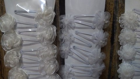 Spinki pyki 12szt KWIATKI BIAŁE