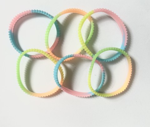 Bransoletka gumowa prążki 12szt jaskrawe kolory 1522