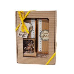 Zestaw prezentowy DLA BABCI Czekolada i Herbata kwiatowa , wzór kropeczki w ozdobnym pudełku z tektury falistej.