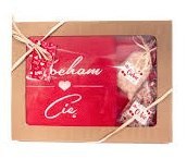 Zestaw prezentowy ręcznik KOCHAM CIĘ czerwony + sól himalajska + płatki róż