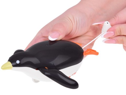 Pingwin do kąpieli dla dzieci pływa rusza skrzydłami i łapkami ZA5602