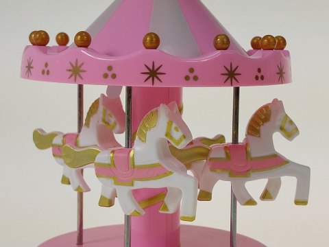 Karuzela z pozytywką na baterie 23 x 13 x 13cm