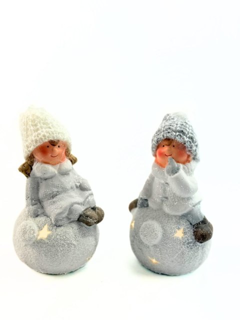 Figurka ceramiczna 15 cm aniołek na kuli BOŻE NARODZENIE