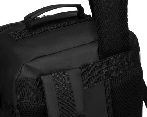 Plecak podróżny w czarnym kolorze z wygodnym uchwytem na walizkę - Peterson PTN PP-TOK2-P-9013 B