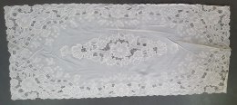 Bieżnik obrus koronkowy pvc 50 x 110 cm biały
