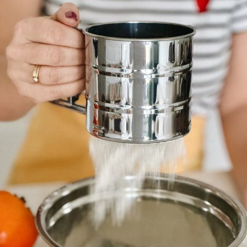 Przesiewacz do mąki i cukru pudru