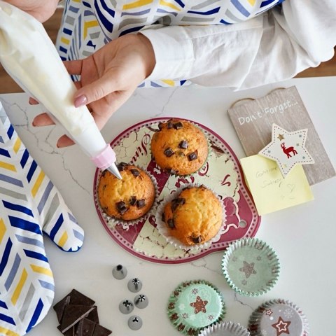 Rękaw cukierniczy dekorator do ciast i tortów Olaf 6 metalowych końcówek