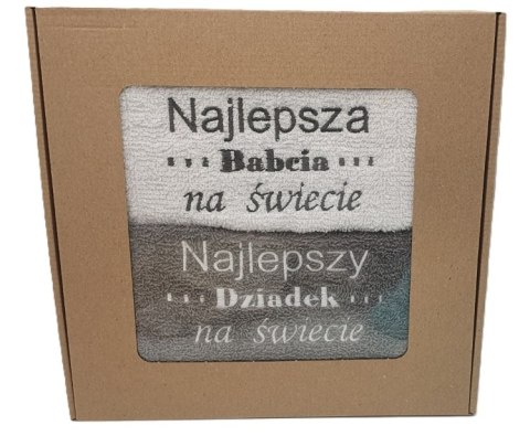 Ręcznik haftowany 50 x 100 cm 2szt. w pudełku Dla Najlepsza Babcia / Dziadek na świecie