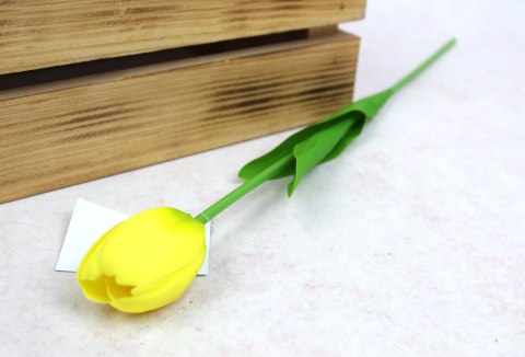 Kwiat TULIPAN gumowy wys. 41 cm (kwiat 4,5 x 3,5 cm) ŻÓŁTY MH-133B