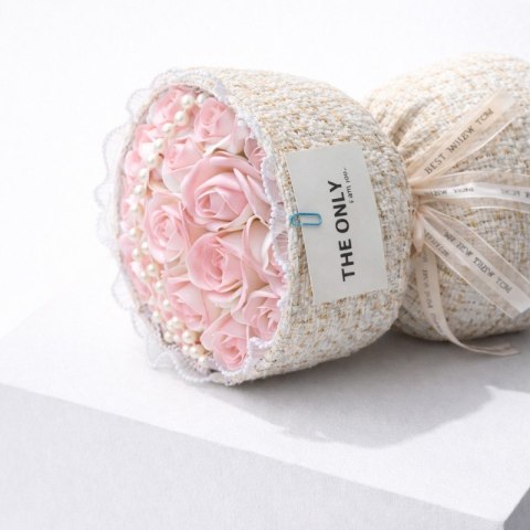 Bukiet zapachowych kwiatów mydlanych w pudełku na prezent, świecące LED BUK22