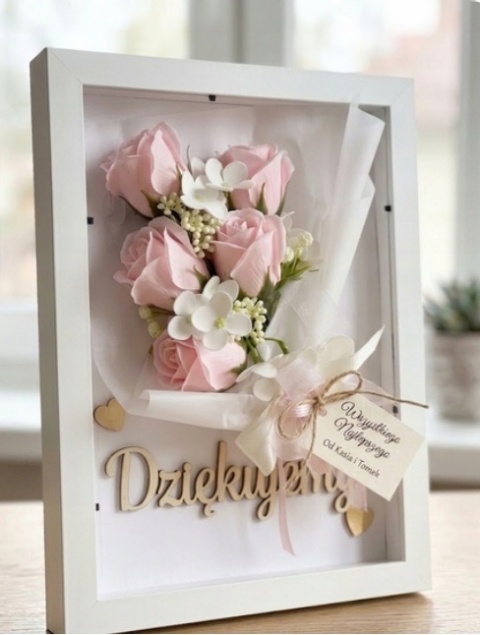 Kwiaty Mydlane w Ramce z napisem R3